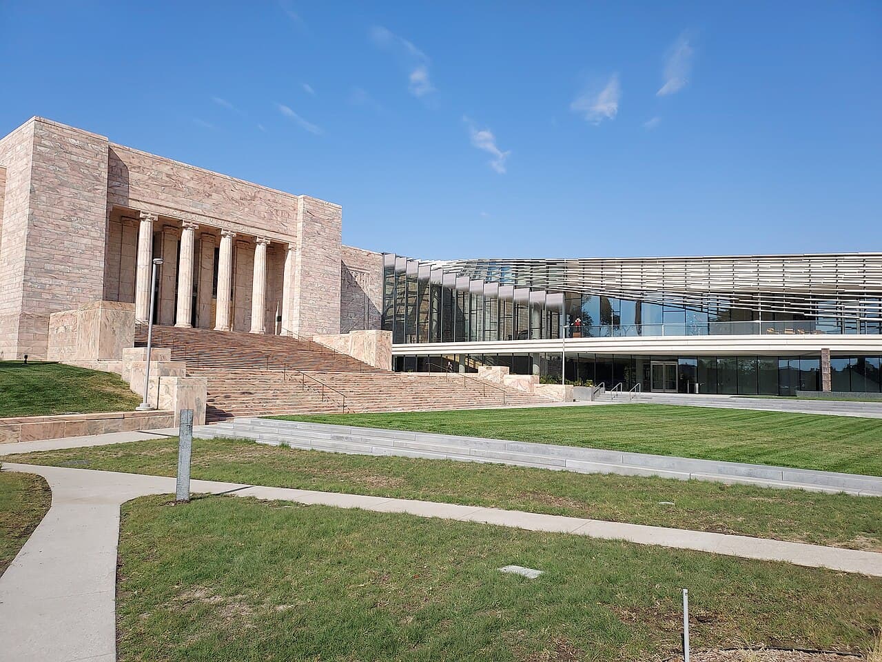 Joslyn Art Museum, Nebraska — destination view