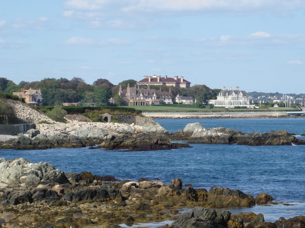 Newport Cliff Walk, Rhode Island — destination view